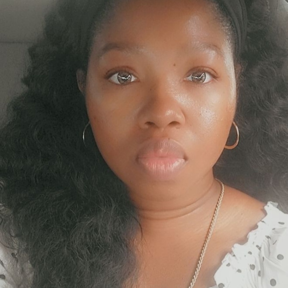 Meet your Posher, Brittney